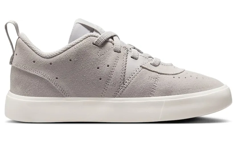jordan-series-es DR6443-002