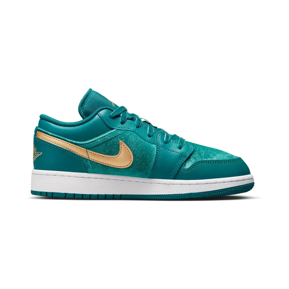 Air Jordan 1 – “Geode Teal Velvet” (FB9896-300)