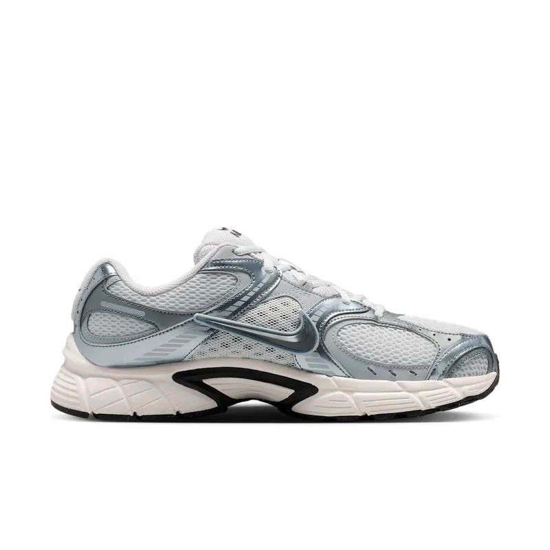 Nike V5 RNR “Photon Dust/Smoke Grey/Light Smoke” (HJ5228-014)