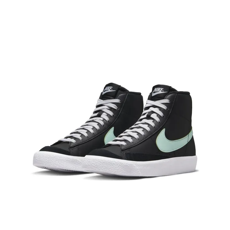 Nike Blazer Mid ’77 Older Kids’ Black (DA4086-008)