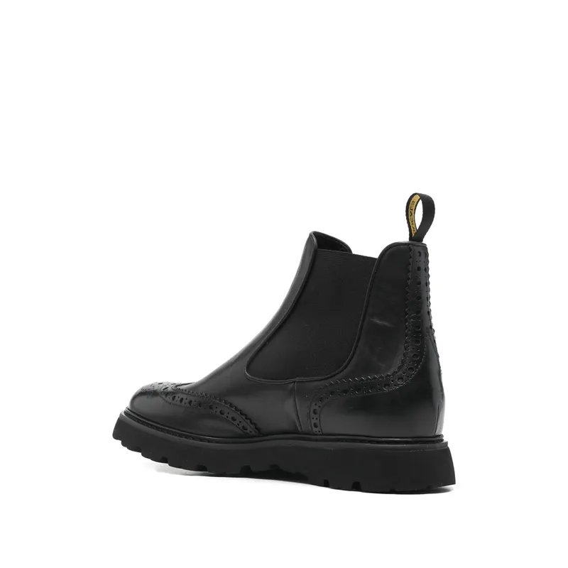 Doucal’s Black Chelsea “Black” (DU3110G0TNUF18 8NN00)