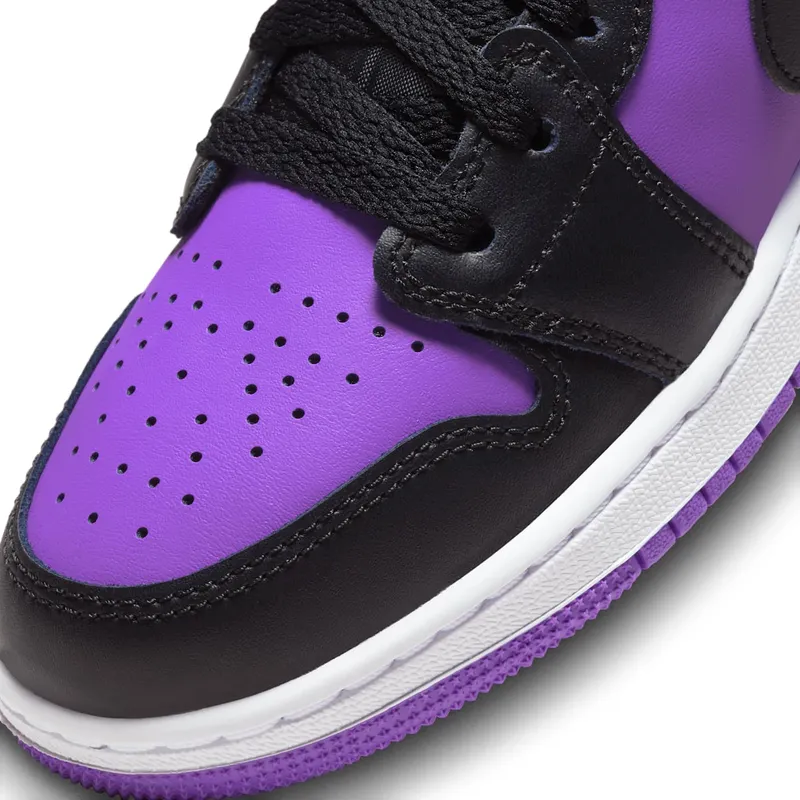 Jordan 1 Low Purple Venom (553560-505)