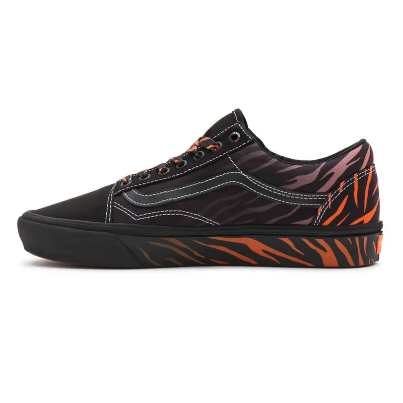 VANS Vans X Project Cat Comfycush Old Skool Shoes Black (VN0A5DYC9KH)