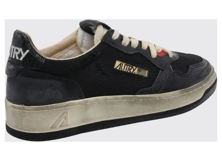 Autry Medalist Low Super Vintage Calfskin Sneakers with Worn Effect Black 1 (AVLMKH01) (2)