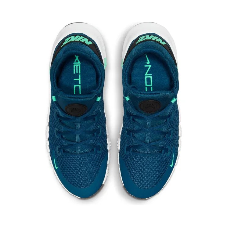 nike-free CZ0596-401