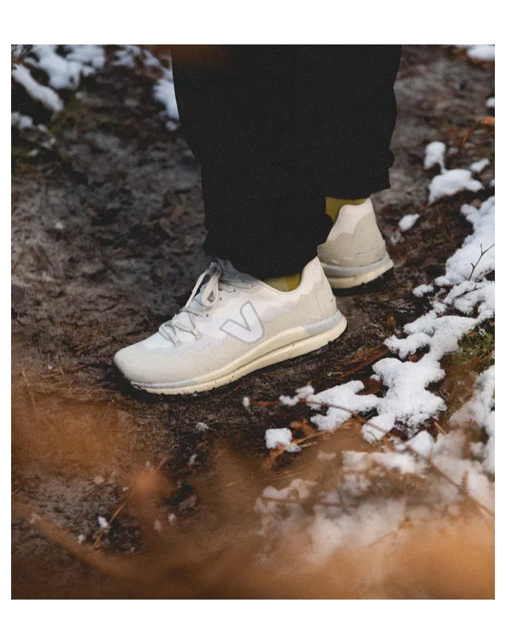 veja-sneaker FR2303556A