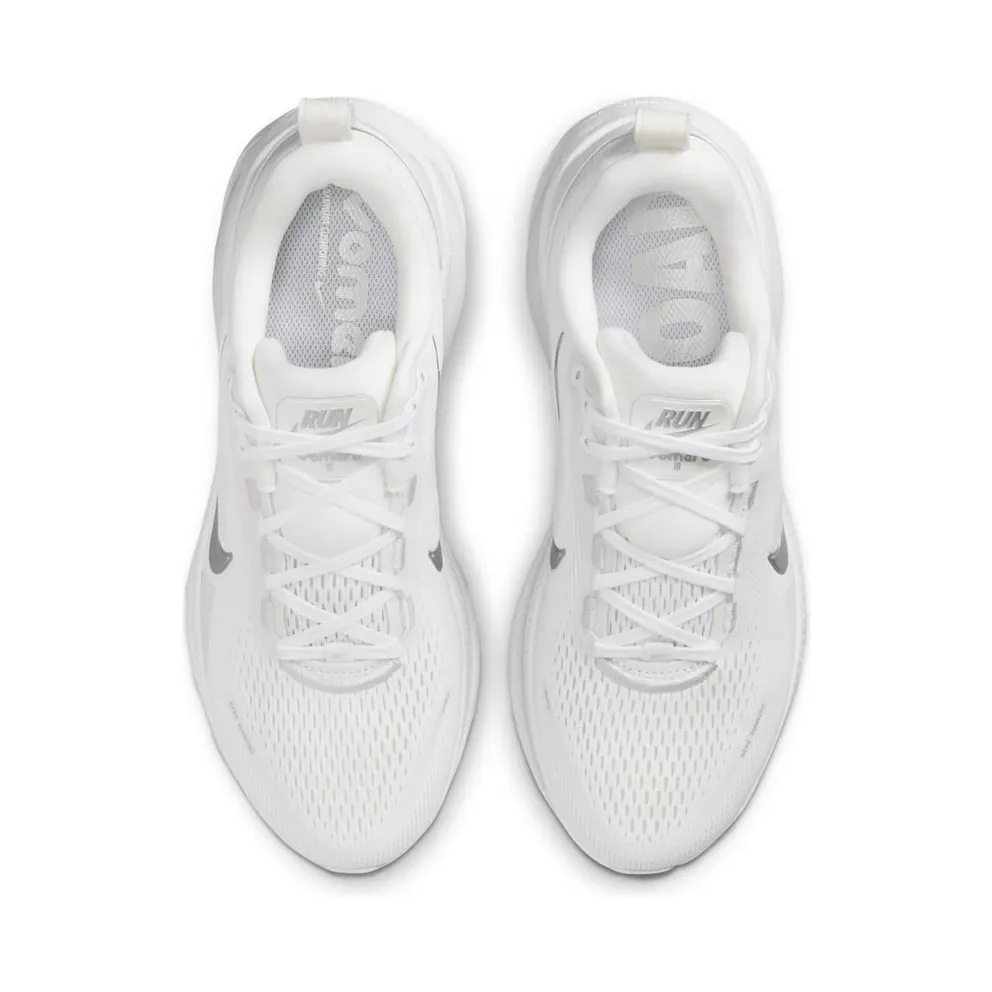 Nike Vomero 18 “White Photon Dust Summit White Metallic Silver” (HM6804-104)