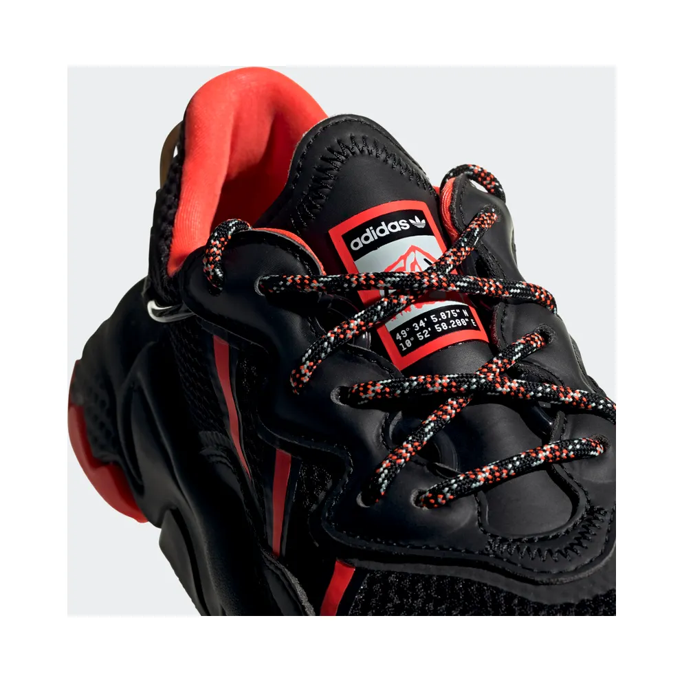 adidas OZWEEGO Core Black / Core Black / Solar Red (FW6203)