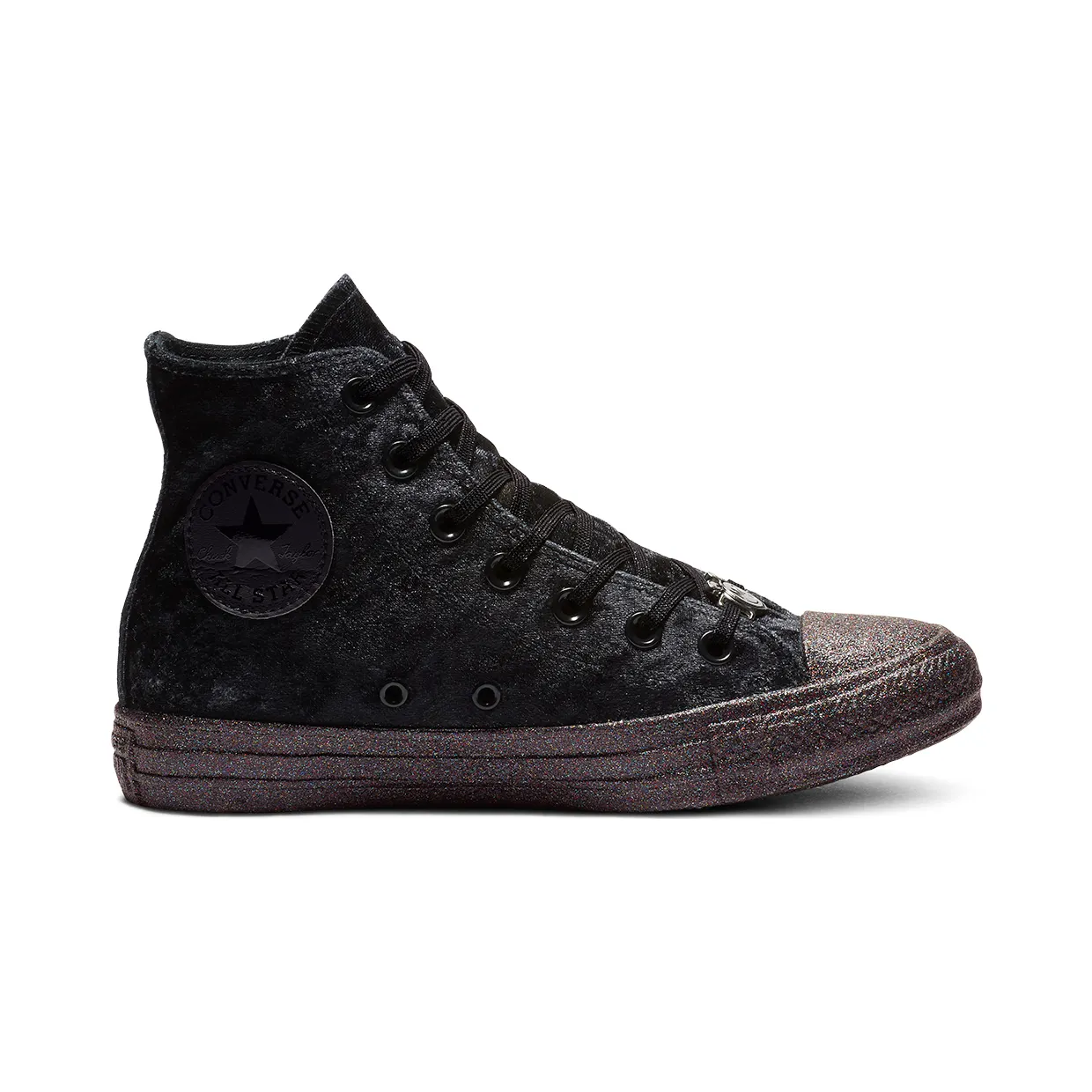 converse-chuck-taylor-all-star 563723C