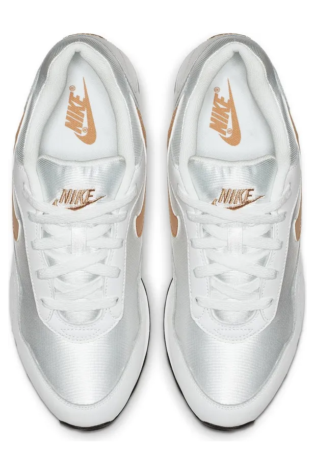 nike-outburst AO1069-110