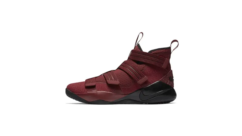 Nike LeBron Zoom Soldier 11 Burgundy Team Red/Black-White (897646-600)