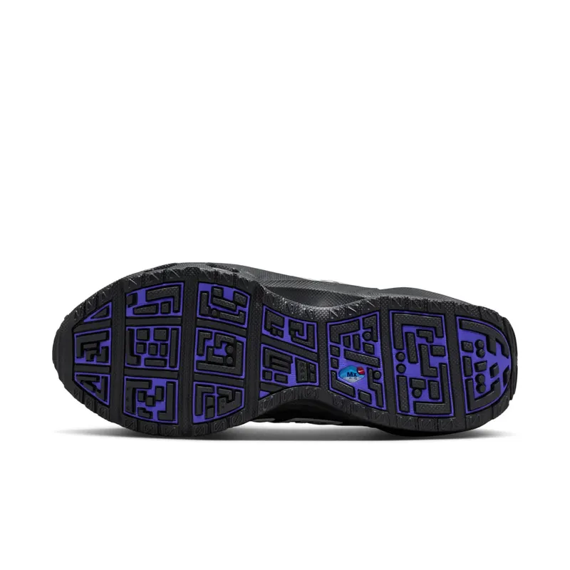 Nike Air Max SNDR “Off Noir/Persian Violet-Pink” (IH4477-045)