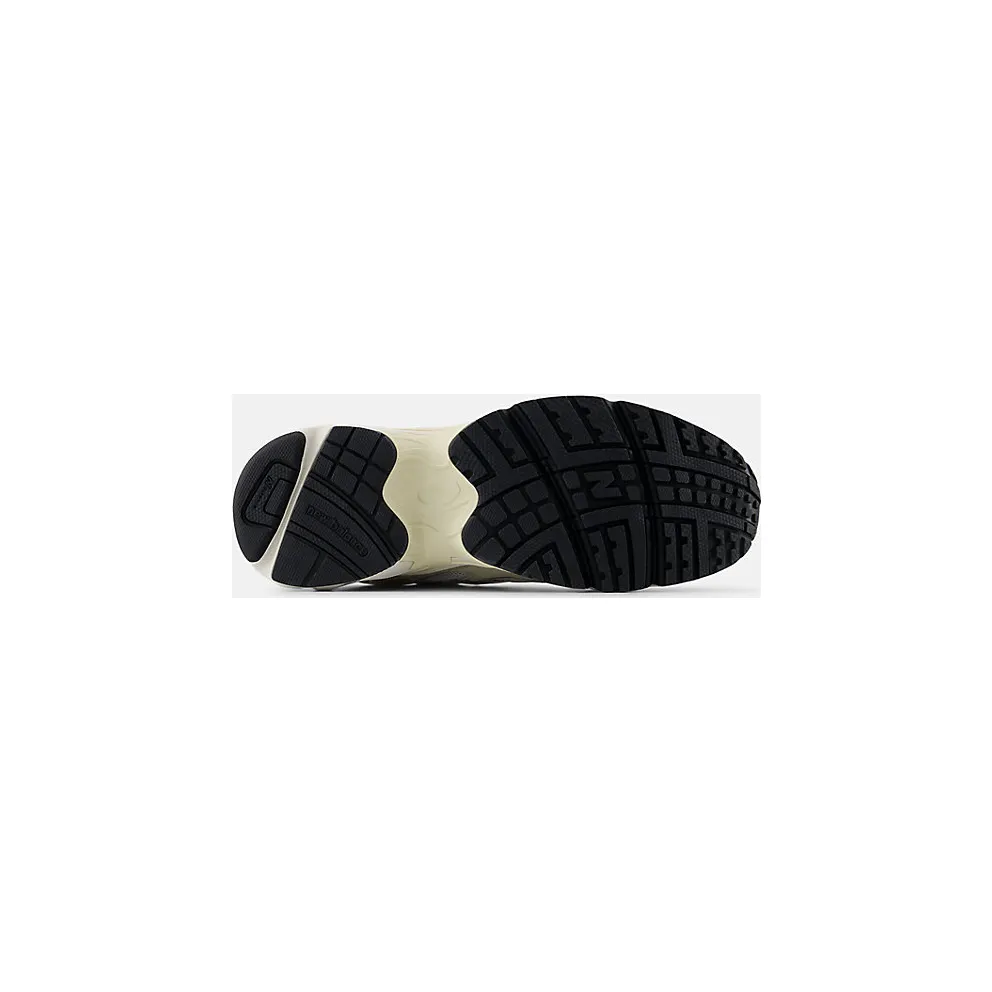 New Balance 725v1 “Sea Salt Hot Mango” (ML725UD)