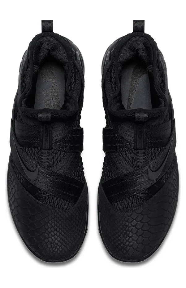 nike-lebron-soldier-12 AO4054-003