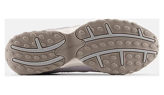New Balance 204L “Grey Matter Shipyard”: low-profile hype in grijs (5)