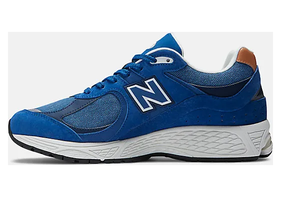 new-balance-2002r M2002REA