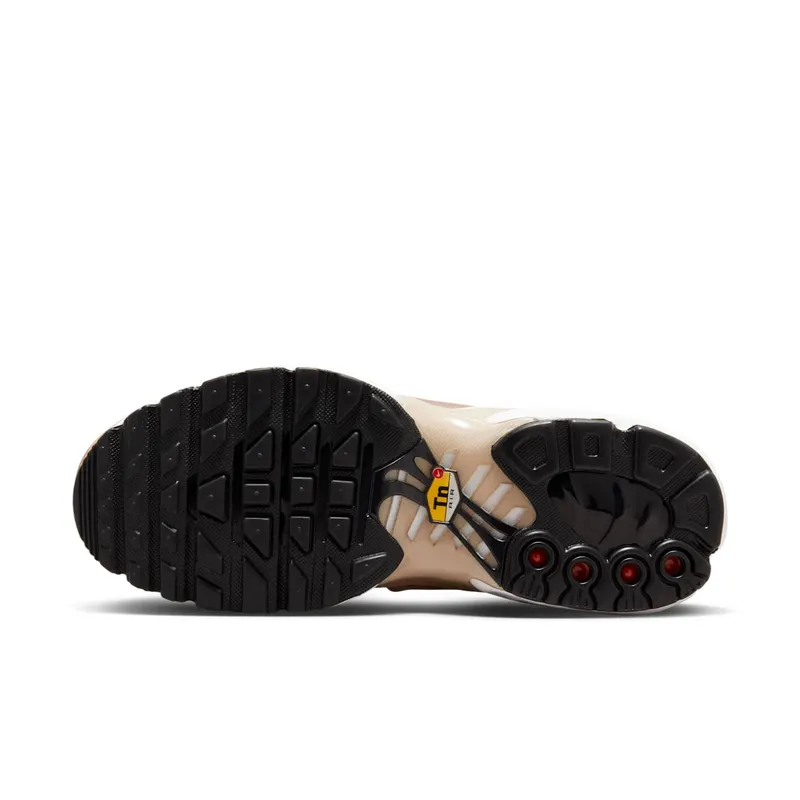 Nike Air Max Plus United in Victory (FB2557-200)