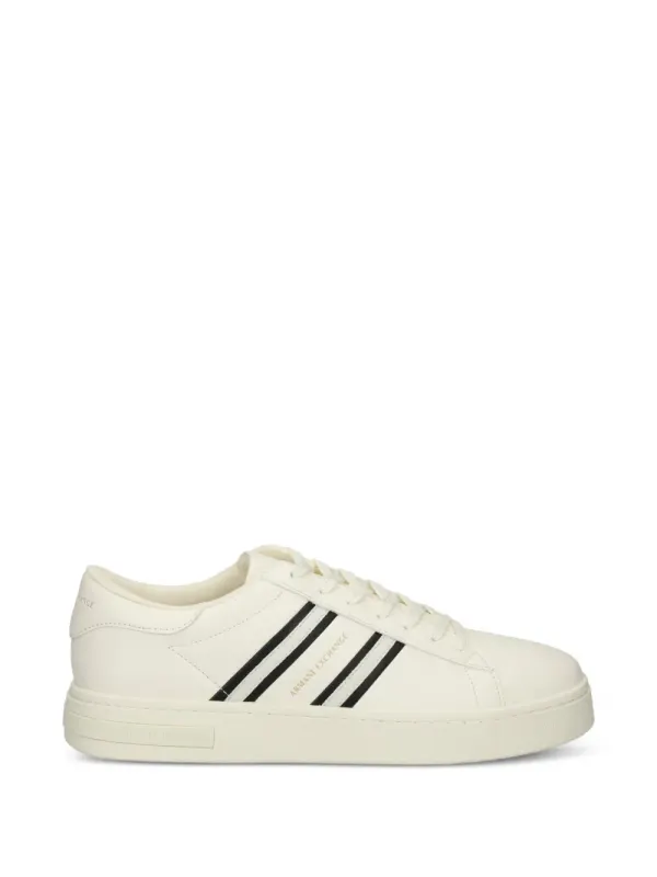 Armani Exchange mit Streifendetail – White (XM002198AF21421)