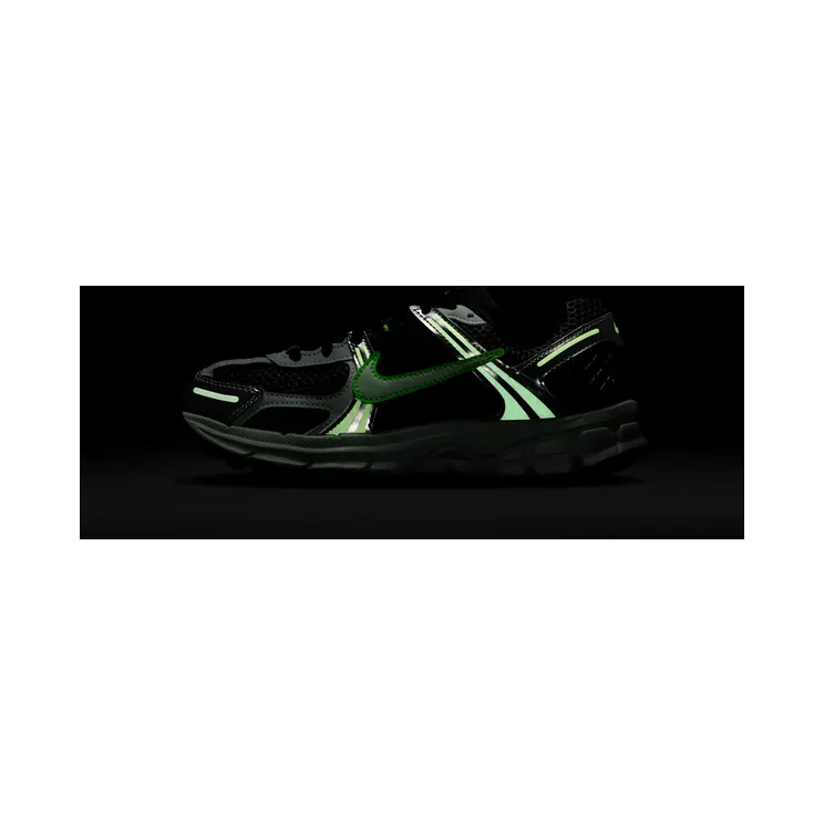 nike-vomero HF6998-015