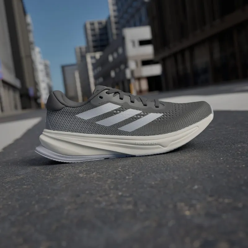 Adidas Supernova Rise “Core Black Halo Silver Dash Grey” (IG5837)