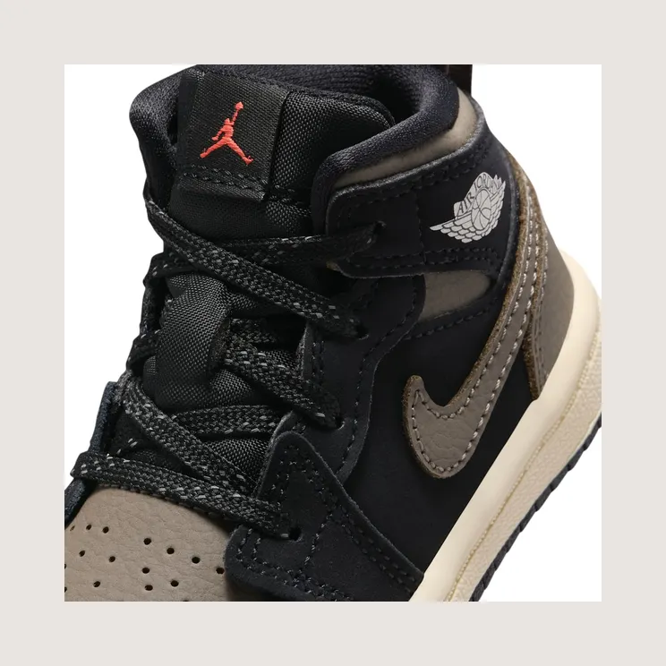 air-jordan-1 IB7054-002