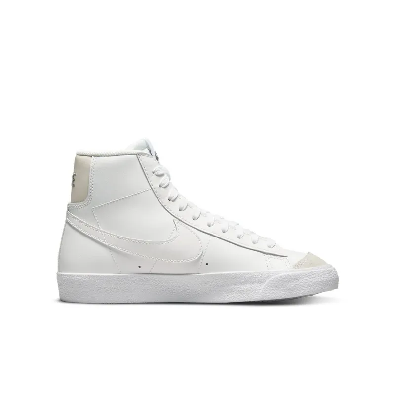 Nike Blazer Mid ’77 Older Kids’ White (DA4086-104)