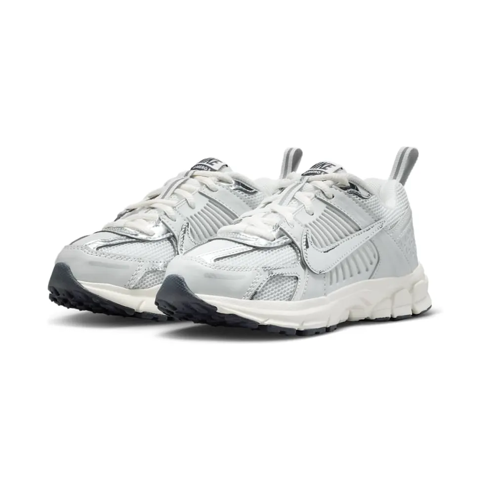 Nike Zoom Vomero 5 Photon Dust/Gridiron/Sail/Chrome (IR4587-001)