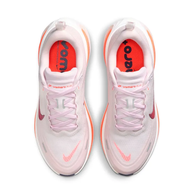Nike Vomero Plus “Pearl Pink Silt Red” (HV8154-608)