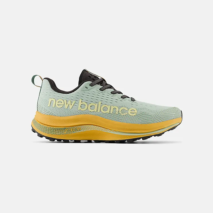 New Balance FuelCell SuperComp Trail Clay Ash Dried Apricot Dark Juniper (WTTRXCC1)