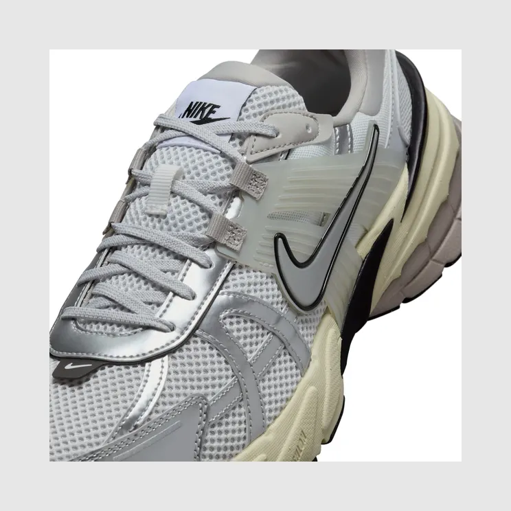nike-v2k-run HJ4497-100