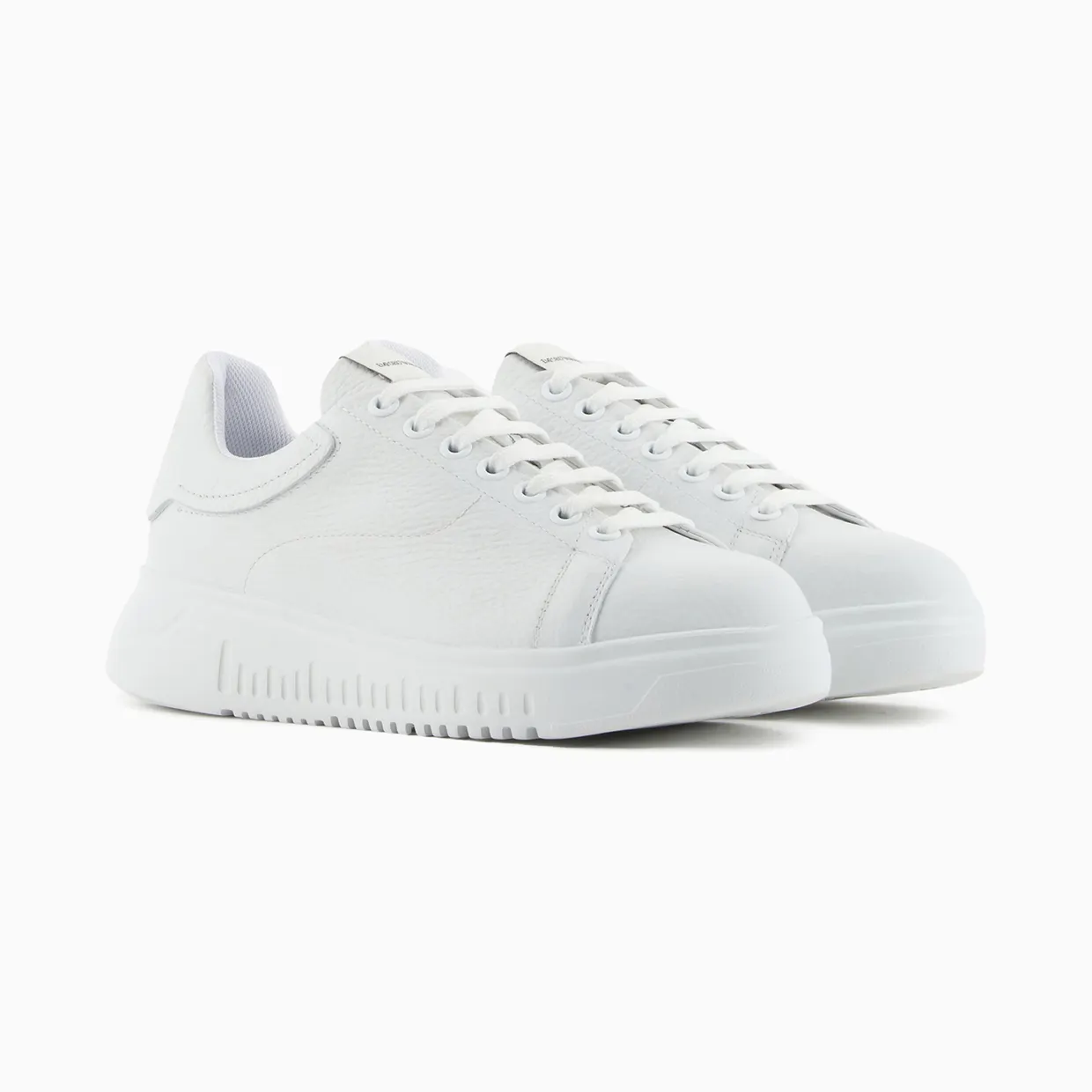 Armani High-Top In Tumbled Leather With Laces Essential (X3X024-XF768-00001) (2)