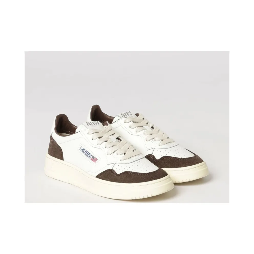 Autry Medalist Low Bicolor Leather with Perforated Toe White 1 (AULWFT19)