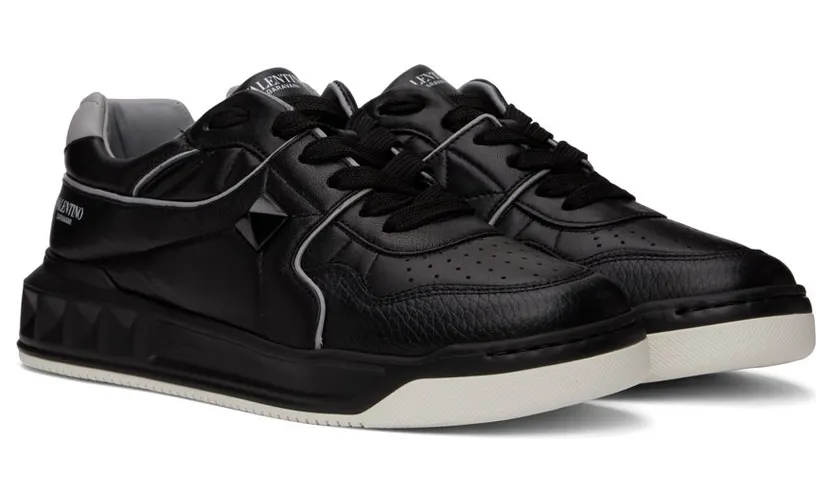 Valentino Garavani Black One Stud Low-Top 00A NERO-PASTEL GREY (1Y0S0E71NWN) (4)