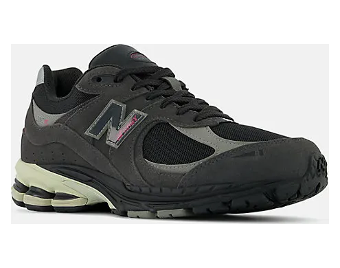 new-balance-2002r M2002RGV