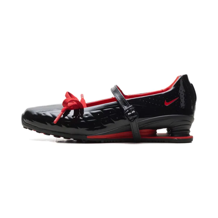 Nike Shox Z Calistra “Labelhood” (IW7881-001) — de sneaker die aanvoelt als een Louboutin