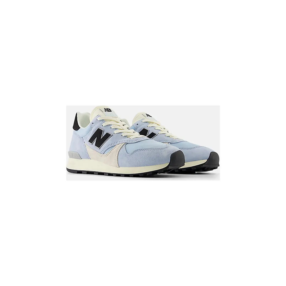 NEW BALANCE U475 “Light Chrome Blue / Black / Linen” (U475PB)