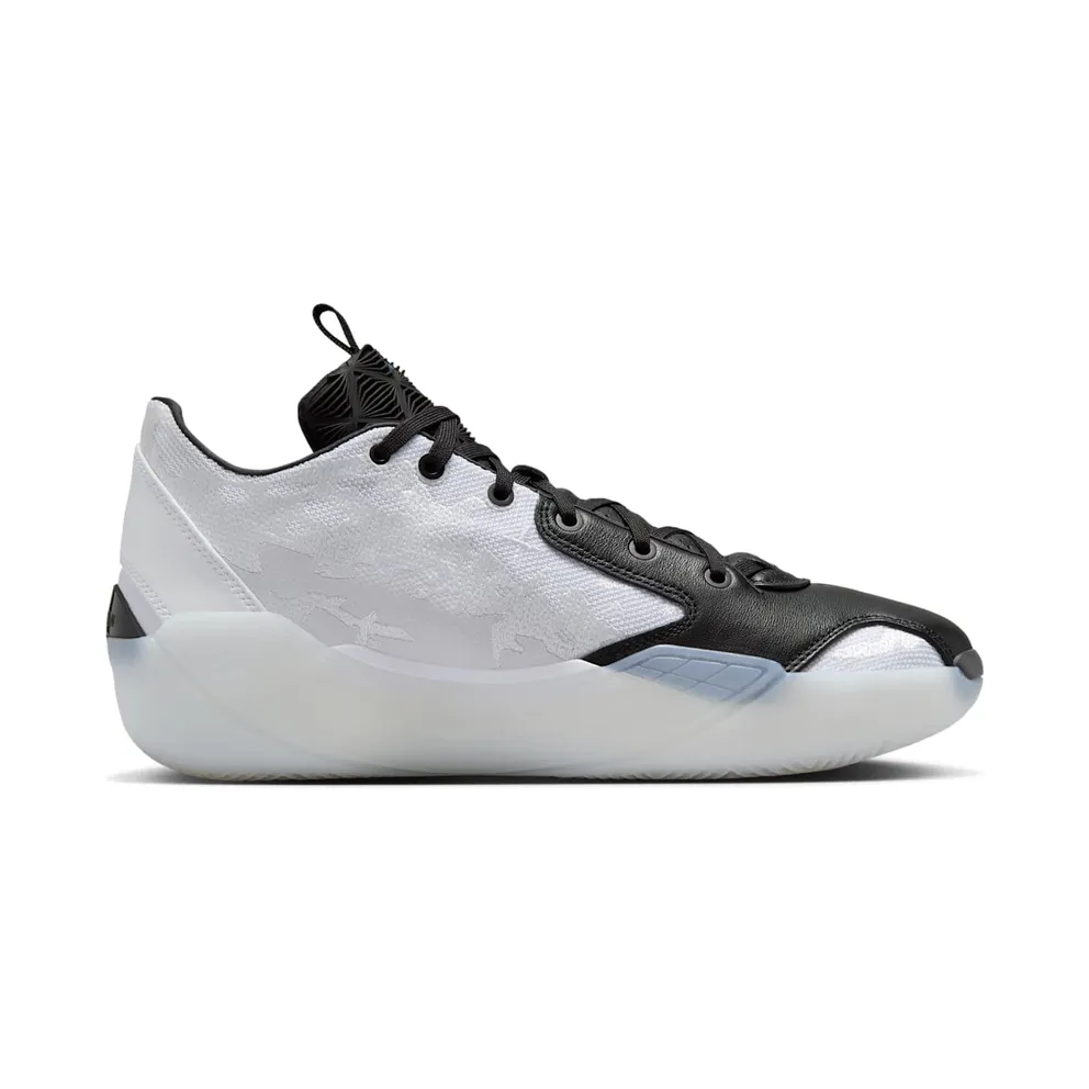 Jordan 39 Croix “White / Black / Dark Powder Blue” (FQ0213-100)