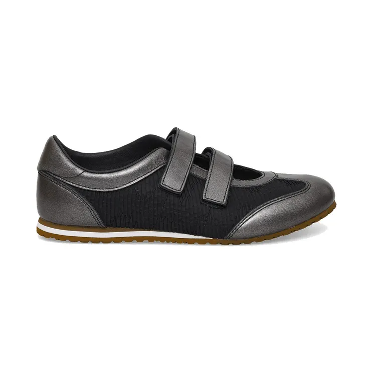 Vans LX Mary Jane Super Lowpro “Pleat Black” (VN000D9GBLK)