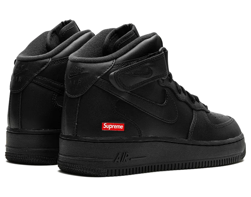 supreme-sneaker FZ8784-001