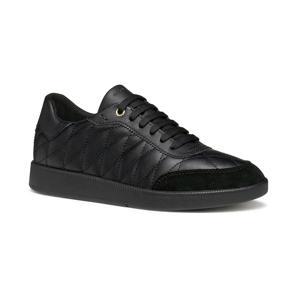 Geox Avery “Black” (D56UGB05422C9999)