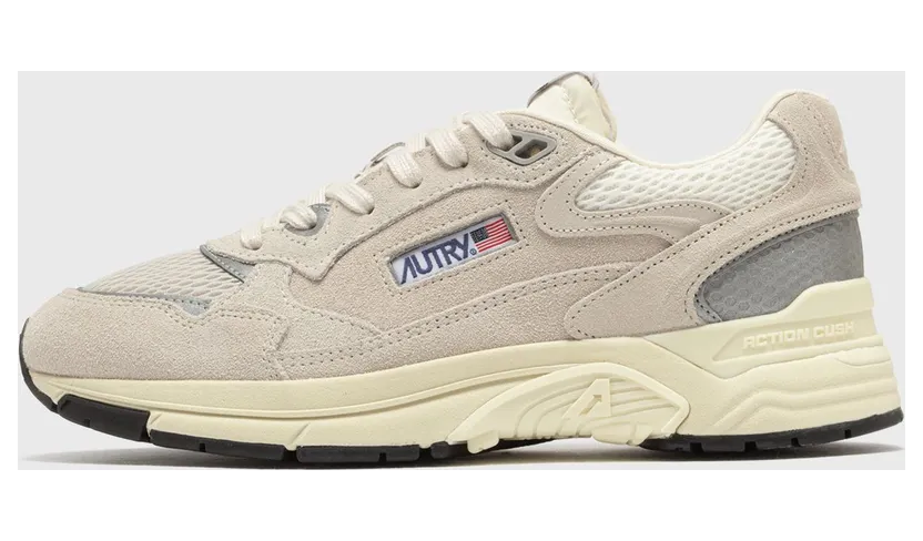 Autry Action Shoes HYPERWAY LOW WOM Beige