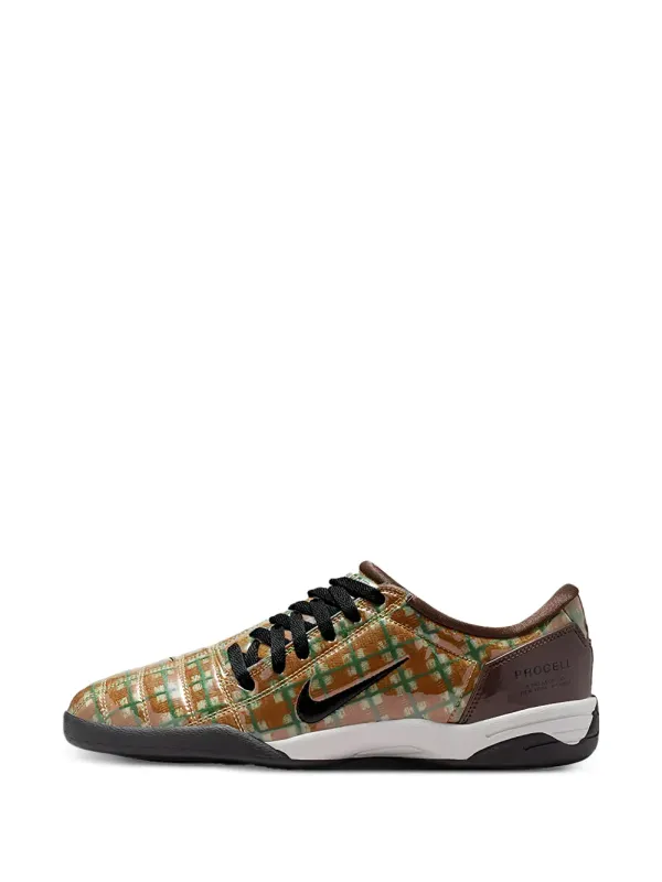 Nike Tennis Classic sneakers with slangenleer-effect – Beige (IQ5794)