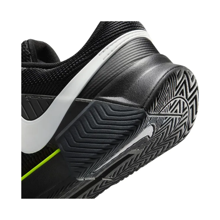 nikecourt IQ5176-001