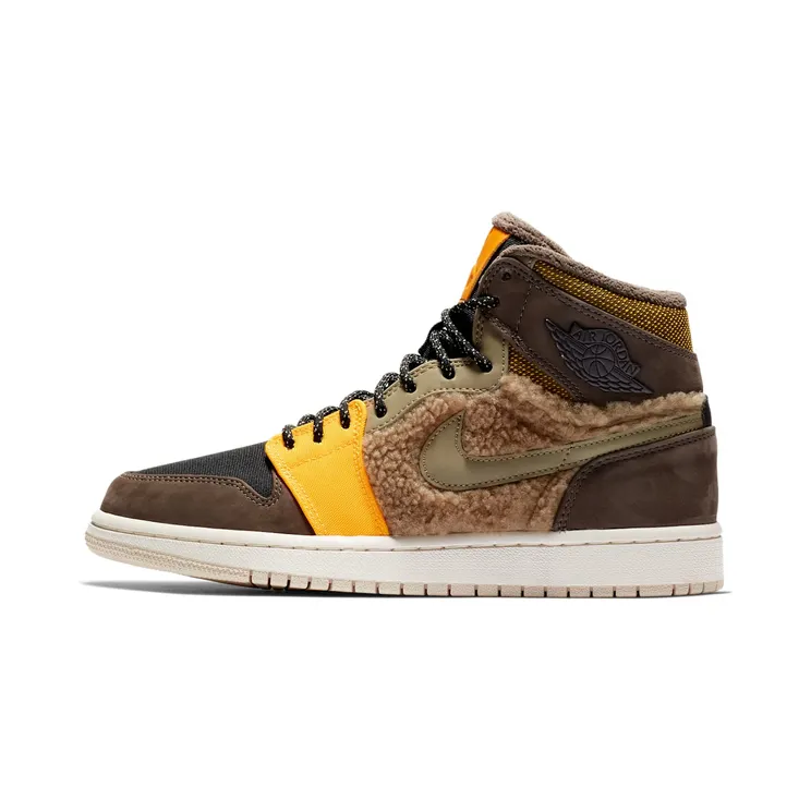 Jordan 1 Retro High Utility Pack (W) “Beach / Ridgerock / Neutral Olive / Black” (AV3724-200)