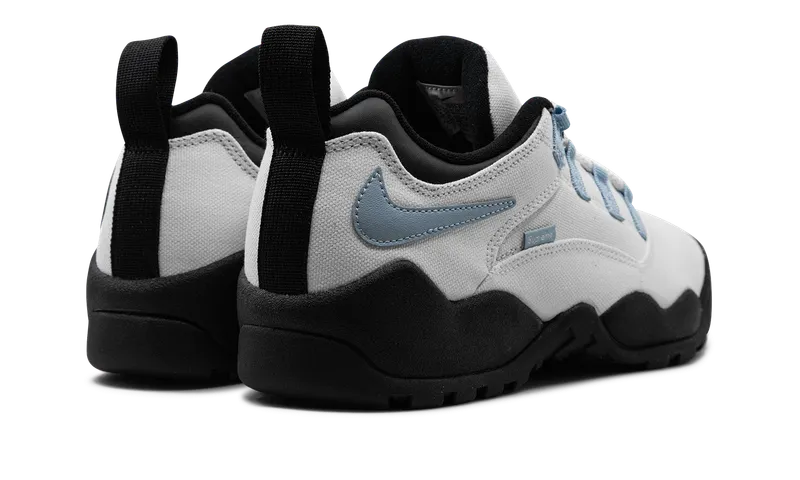 Nike SB Darwin Low “Supreme – Sail” (FQ3000-100)