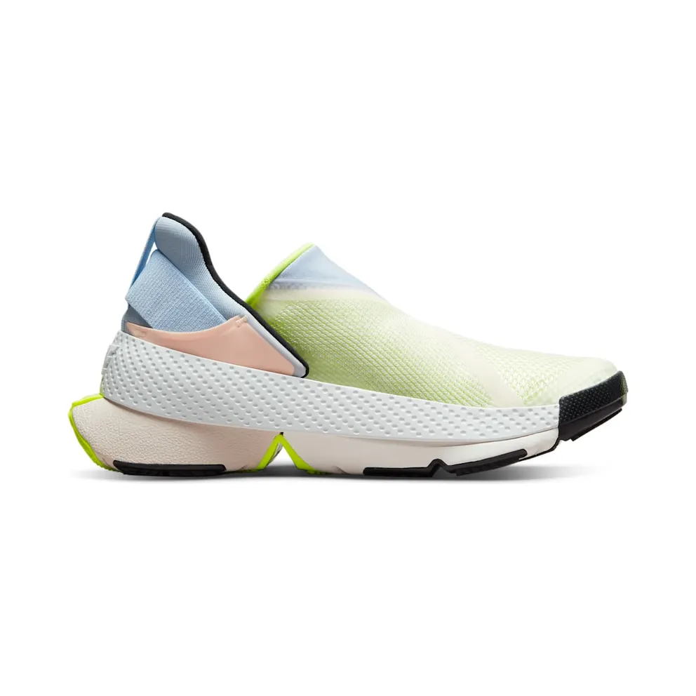 Nike Go FlyEase “White/Celestine Blue/Summit White/Black” (DR5540-100)