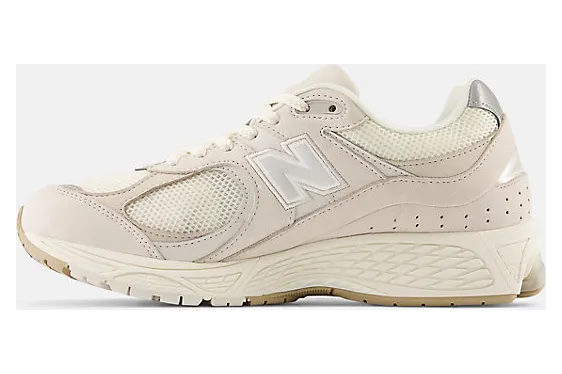 new-balance-2002r M2002RAA