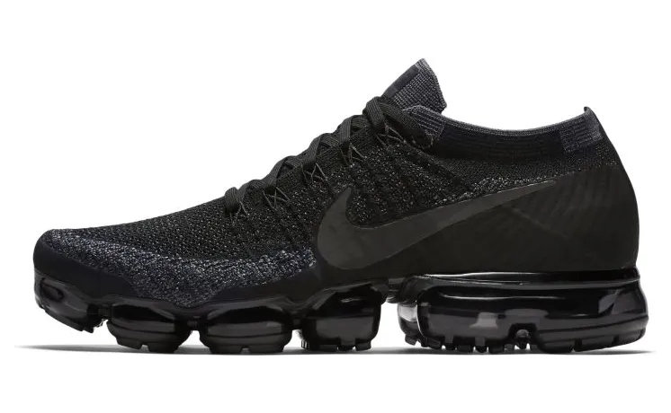 Nike Air VaporMax Triple Black