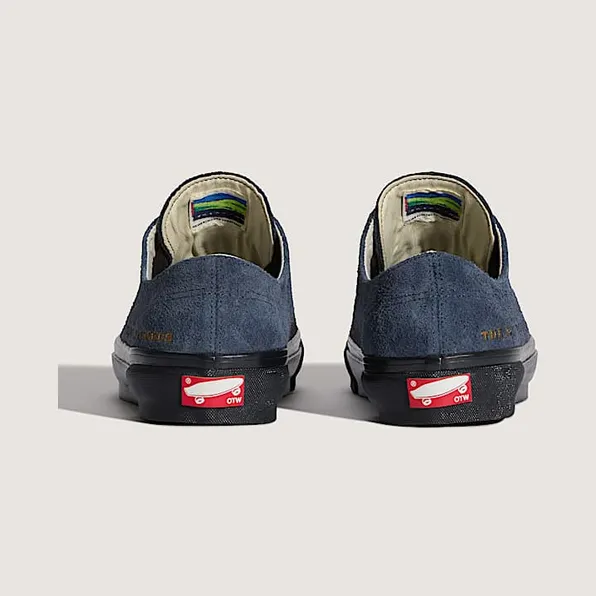 vans-style VN000EKSGED