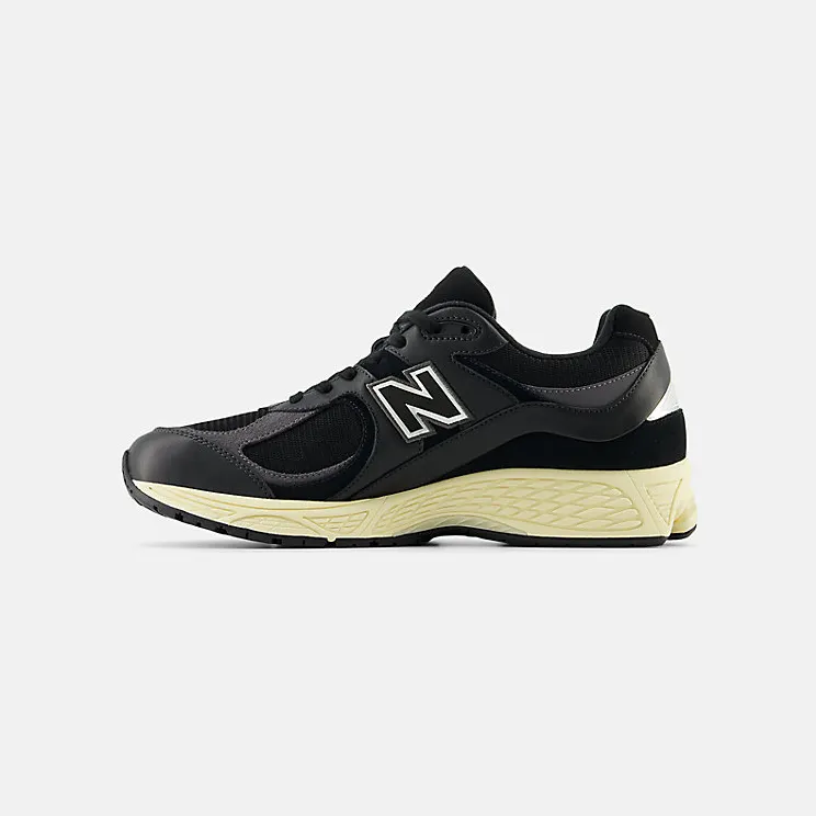 new-balance-2002r M2002RIB